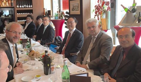 Mittagessen mit Verkehrsminister Chen aus Taiwan und seiner Delegation